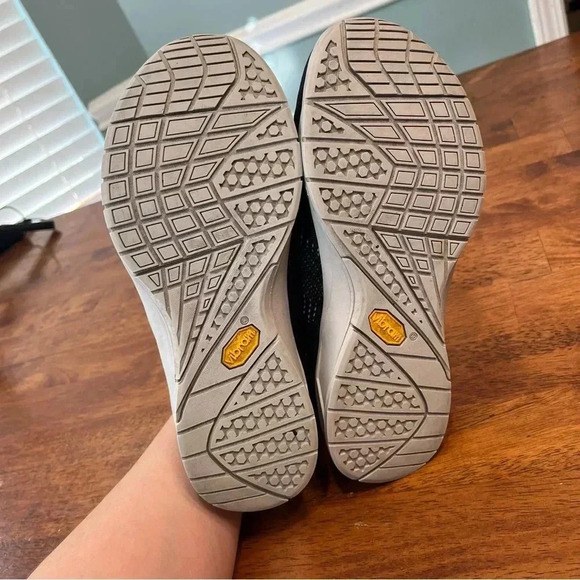 Like New Hylete Circuit II cross training CrossFit shoes size 7.5 women - Picture 6 of 8